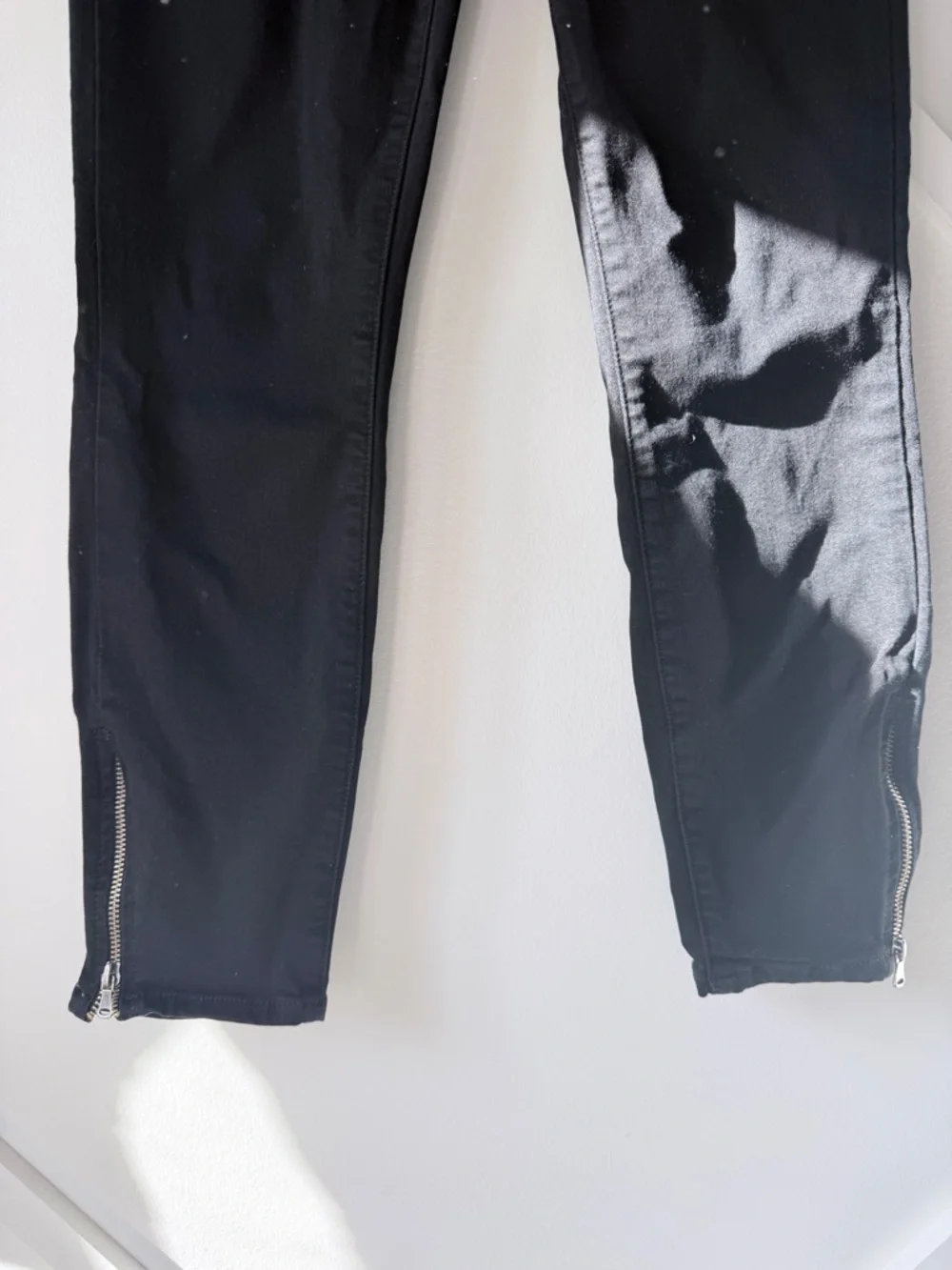 PAIGE Verdugo Crop Black Skinny Jeans Size 26| 90s Minimal Mid Rise Ankle Zip - Picture 11 of 16